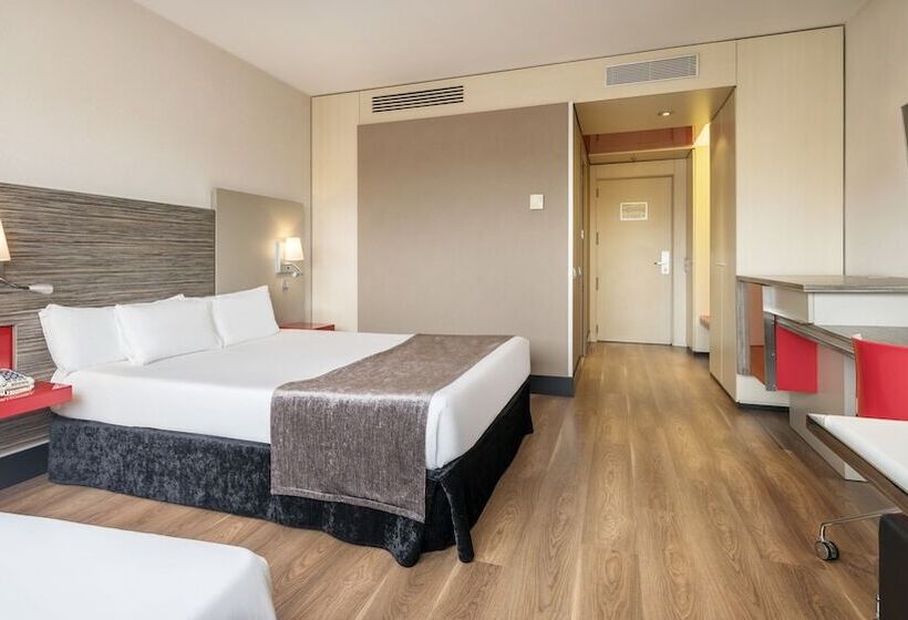 Номер Стандарт Трехместный, Ilunion Barcelona