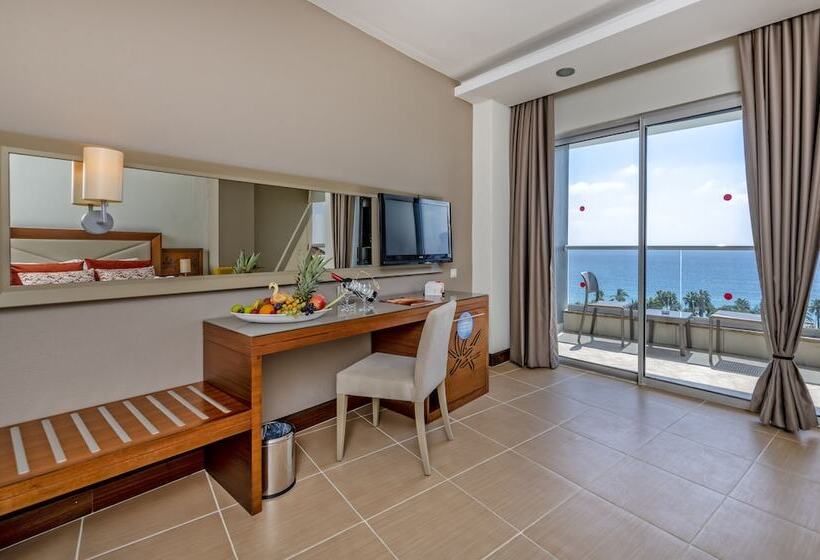 اتاق خانوادگی, Leodikya Kirman Premium - Ultra All Inclusive