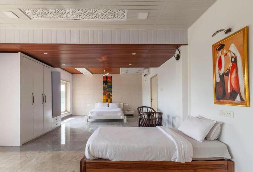Вилла 1 Спальня, Ayurkutir Villa By Stayvista   Pool, Gym, And Snooker Table For Your Ultimate Relaxation And Enterta