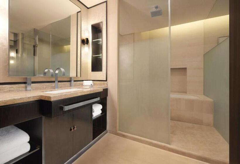اتاق سوپریور, Sheraton Grand Shanghai Pudong Hotel & Residences