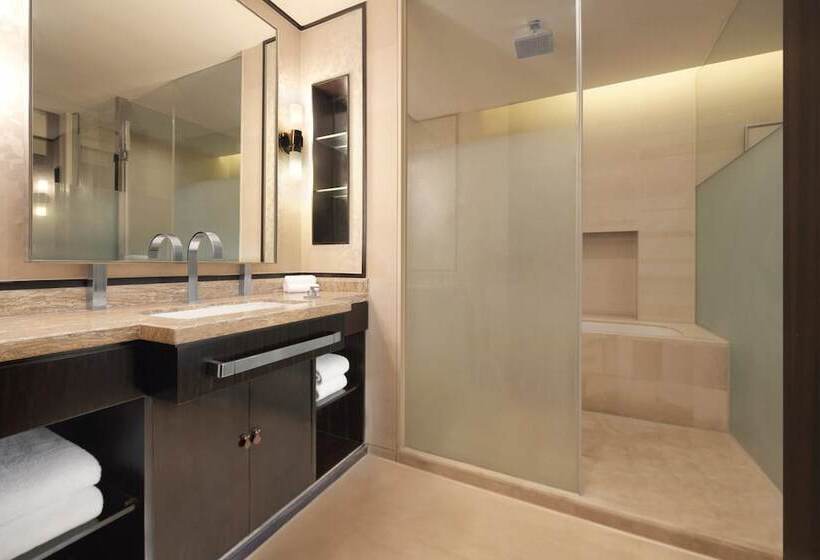اتاق پرمیوم, Sheraton Grand Shanghai Pudong Hotel & Residences