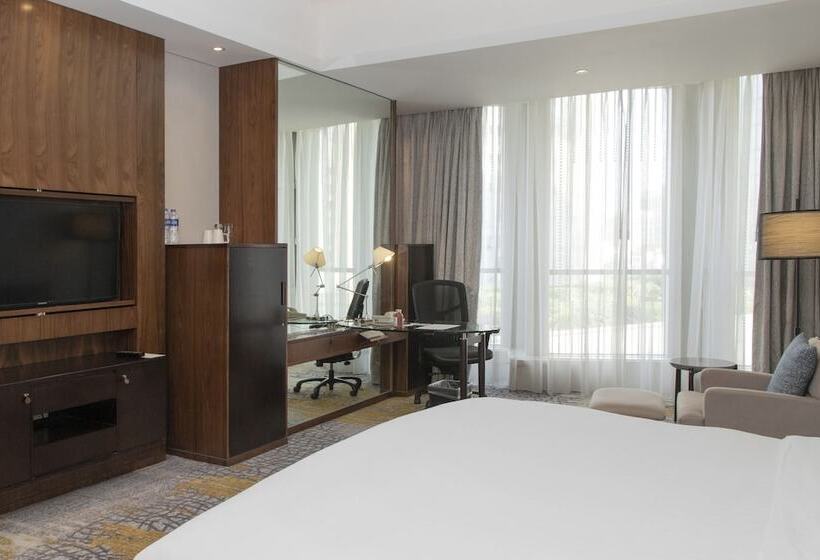 اتاق اجرایی, Sheraton Grand Shanghai Pudong Hotel & Residences
