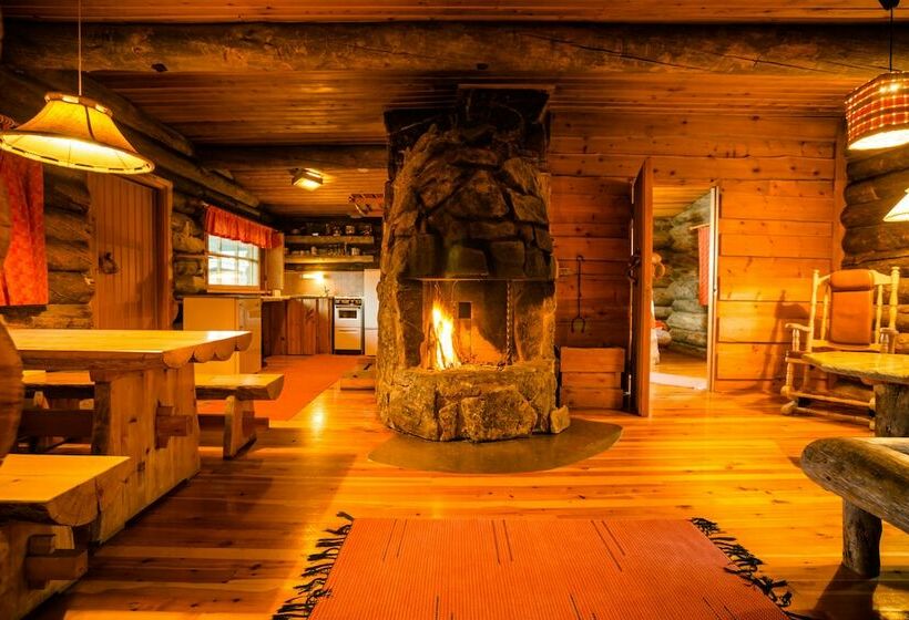 샬레, Kakslauttanen Arctic Resort   Igloos And Chalets