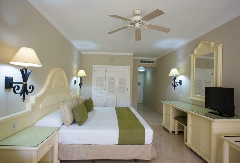 オーシャンビュージュニアスイート, Bahia Principe Grand La Romana - All Inclusive