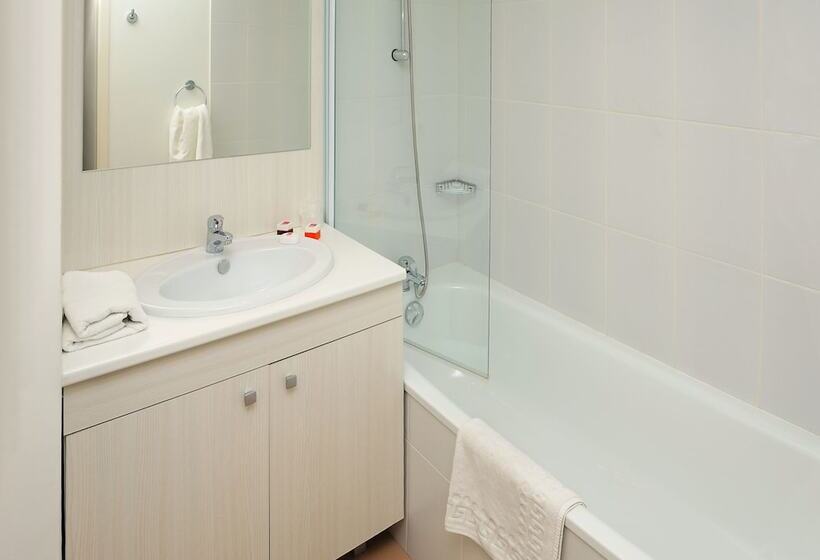 Студия Стандарт, Séjours & Affaires Reims Clairmarais