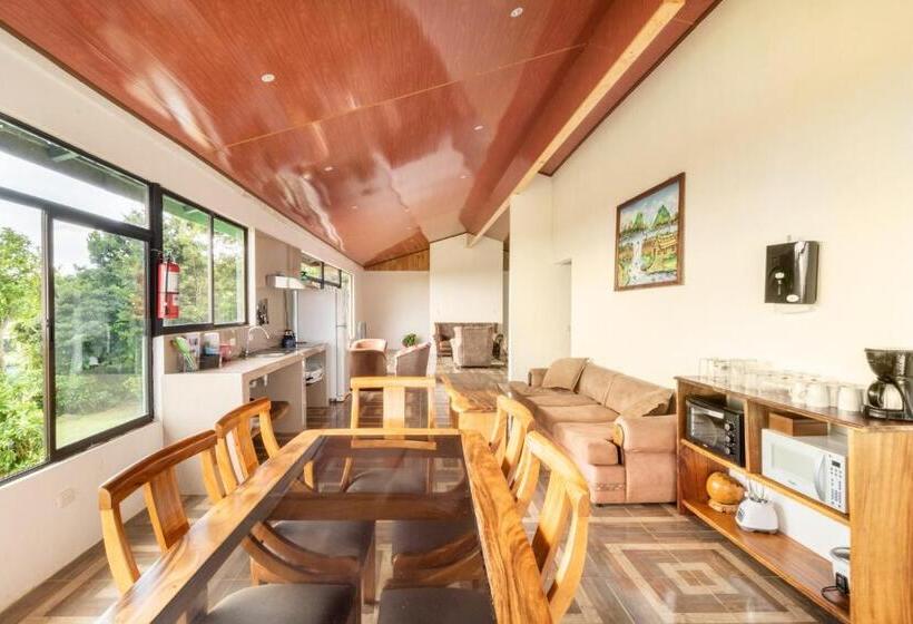 Вилла 3 Спальни, Monteverde Ecolove
