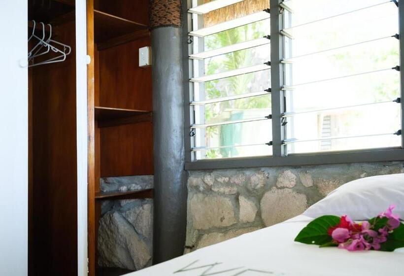 Бунгало Стандарт, Beachcomber Island Resort