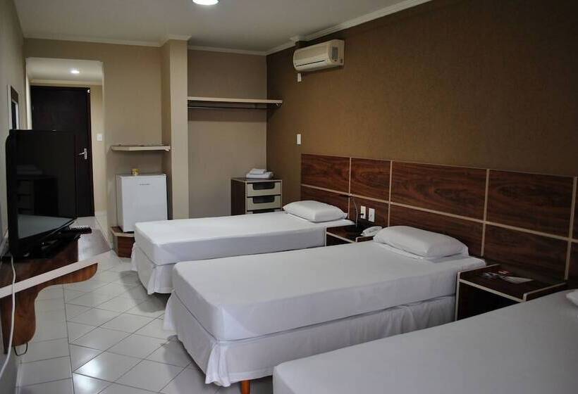 Трехместный Номер Deluxe, Pinheiro Palace