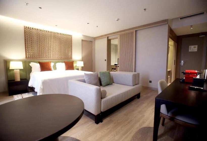 سوئیت کلاب, Resorts World Awana