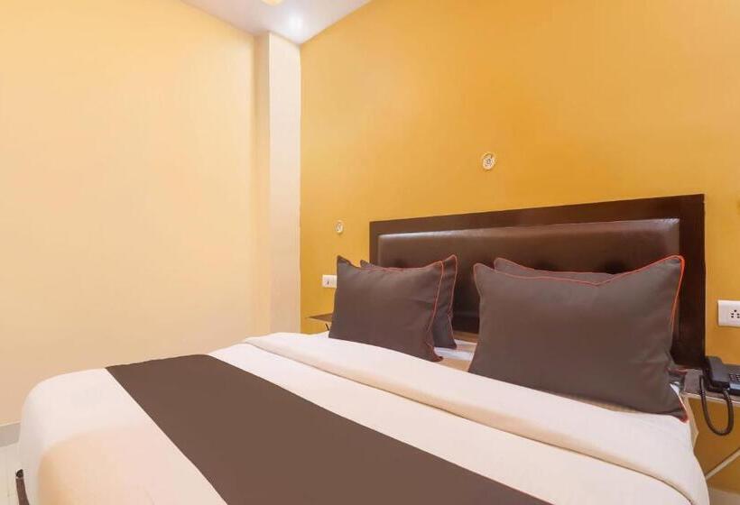 اتاق استاندارد, Collection O M V Inn Near Chaudhary Charan Singh International Airport