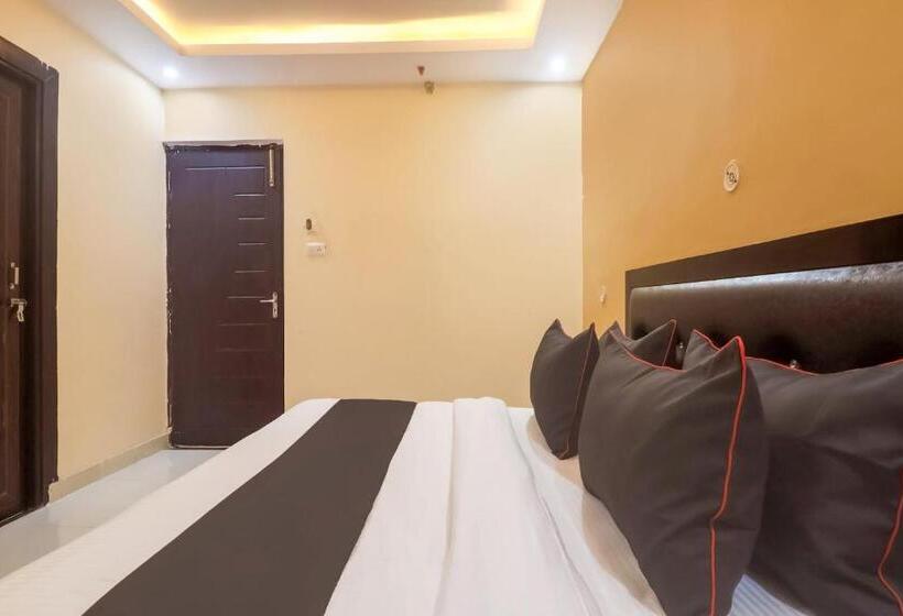 اتاق استاندارد, Collection O M V Inn Near Chaudhary Charan Singh International Airport