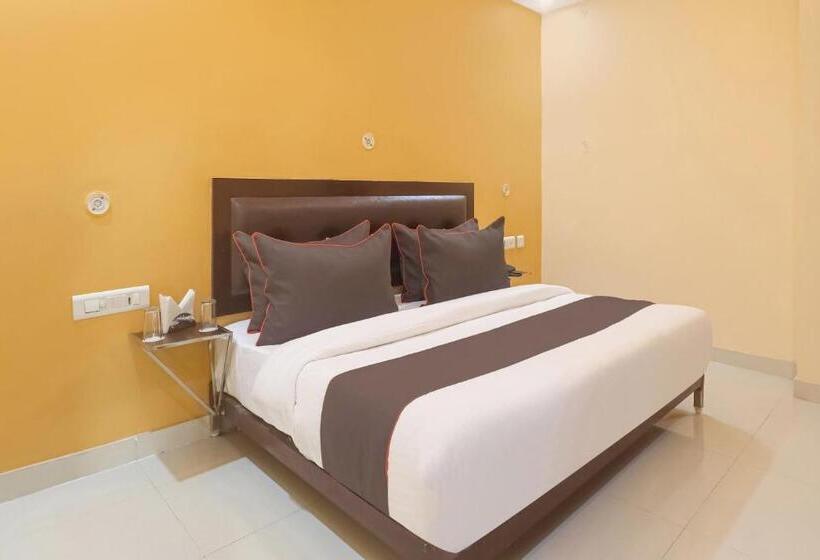 اتاق استاندارد, Collection O M V Inn Near Chaudhary Charan Singh International Airport
