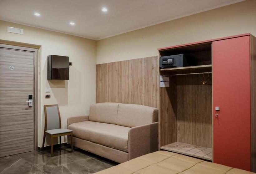 Номер Стандарт Трехместный, Miryam House Affittacamere Suite E Relax