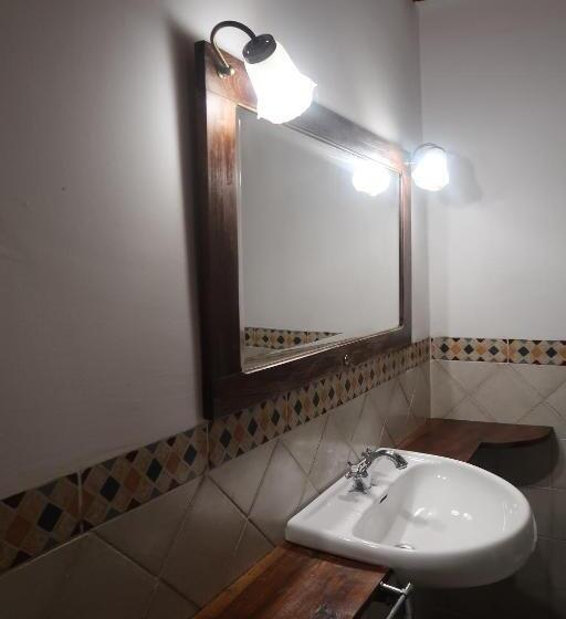 Номер Стандарт, Casa Barría