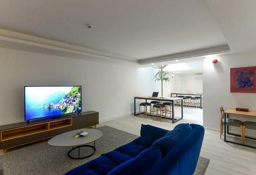 استودیوی استاندارد, Oscar Concept Apartments