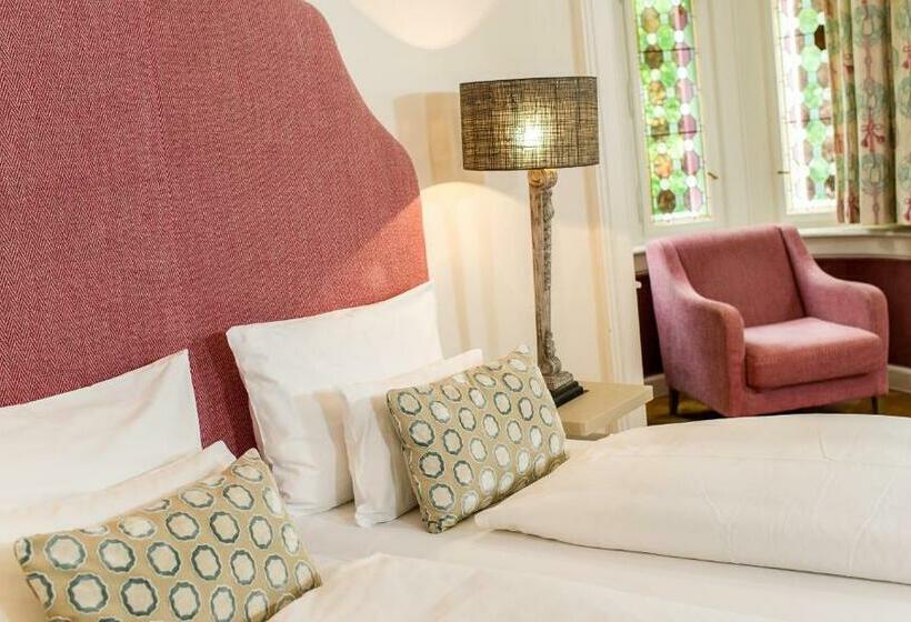 اتاق استاندارد با چشم‌انداز باغ, Dermuth Hotels – Parkvilla Wörth