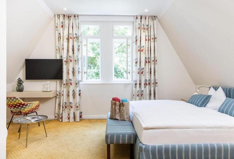 اتاق استاندارد با چشم‌انداز باغ, Dermuth Hotels – Parkvilla Wörth