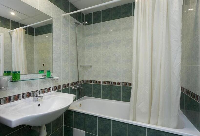 Номер Стандард Боковой Вид на Море с Балконом, Elena Hotel And Wellness   All Inclusive