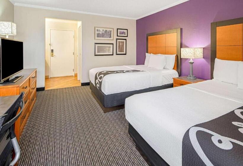 스탠다드 룸 더블 침대 2개, La Quinta By Wyndham Baton Rouge Siegen Lane