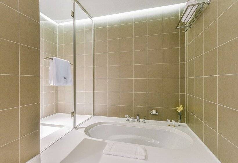 سوییت اجرایی, Kempinski Hotel Ishtar Dead Sea
