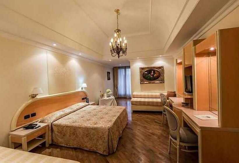 Четырехместный Номер Стандарт, Lh Hotel Domus Caesari