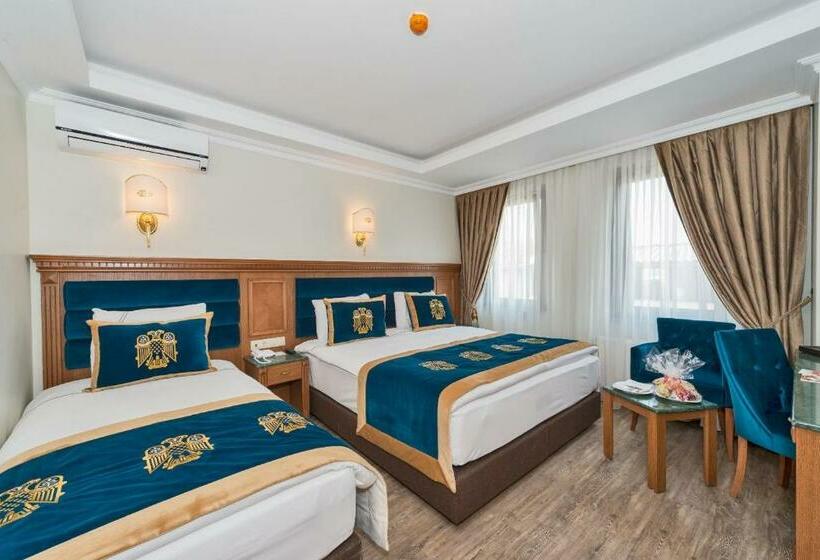 Номер Стандарт Трехместный, The Byzantium Suites Hotel & Spa