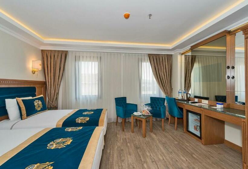 スタンダードトリプルルーム, The Byzantium Suites Hotel & Spa