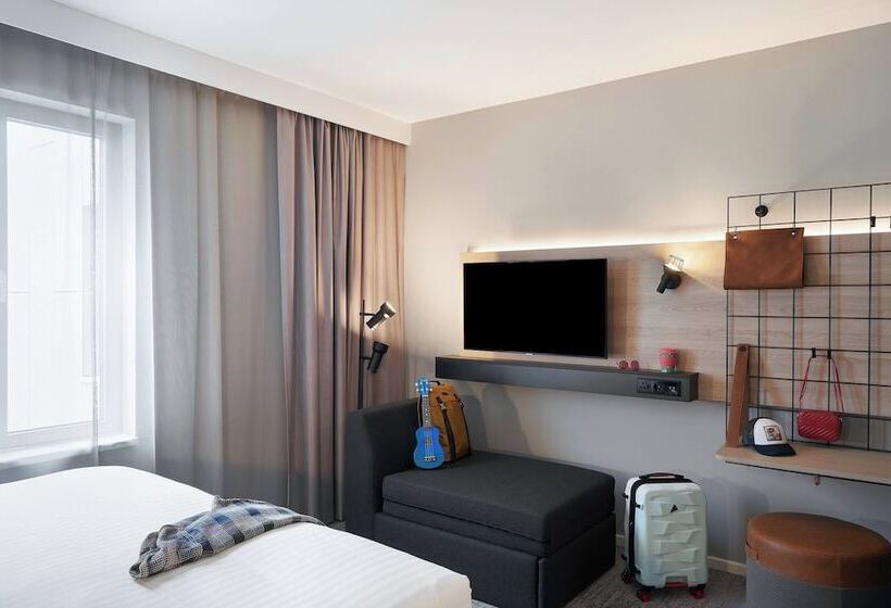 Семейный Номер, Moxy Edinburgh Fountainbridge
