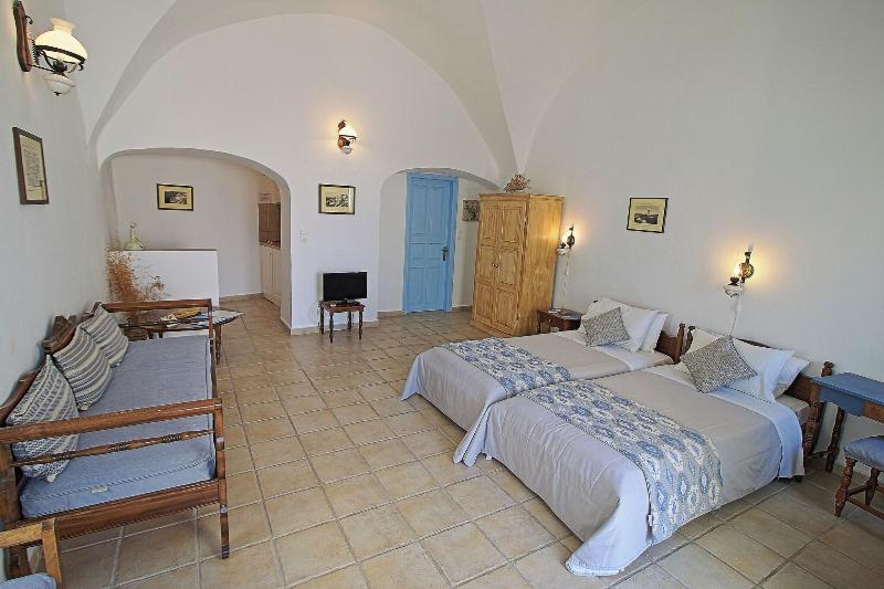 스탠다드 스튜디오, Aethrio Sunset Village   Oia