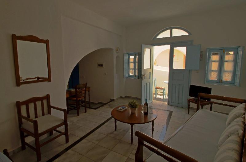 스탠다드 스튜디오, Aethrio Sunset Village   Oia