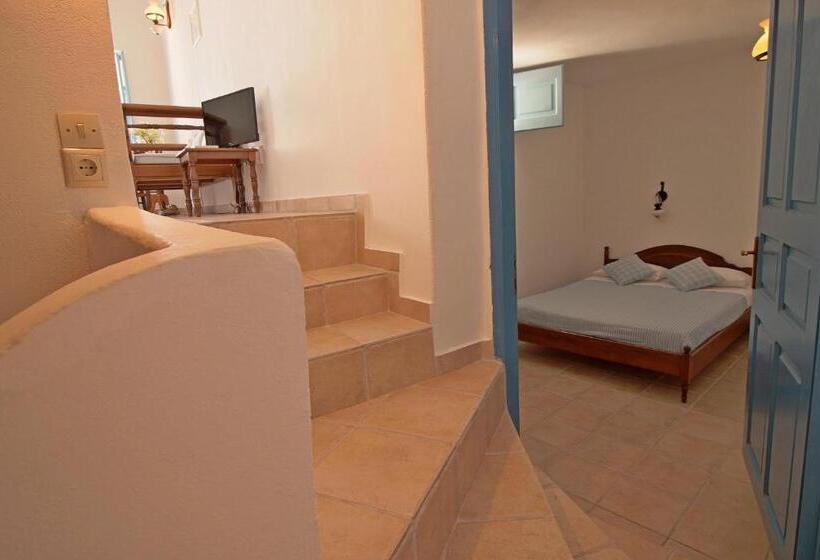 Студия Стандарт, Aethrio Sunset Village   Oia