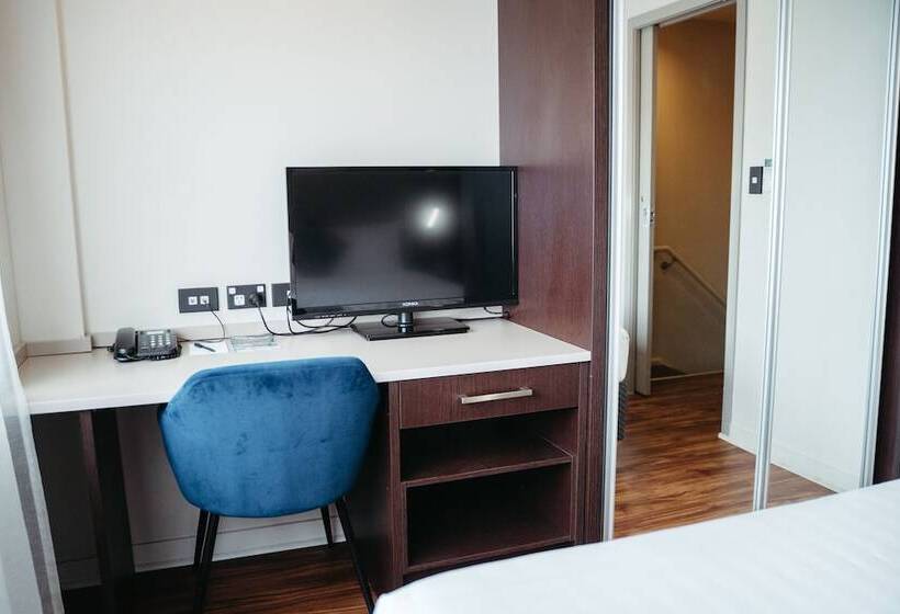 Apartament 2 Dormitoare, Auckland City Hotel   Hobson St
