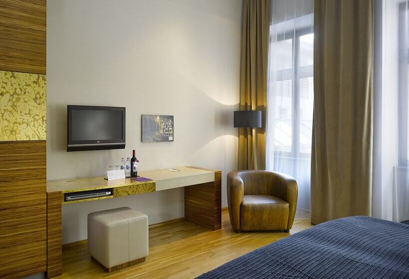 اتاق لوکس, The Icon Hotel & Lounge