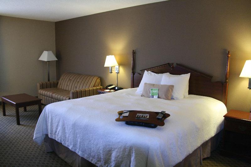 Номер Стандарт, Holiday Inn Express Hotel & Suites High Point South, An Ihg