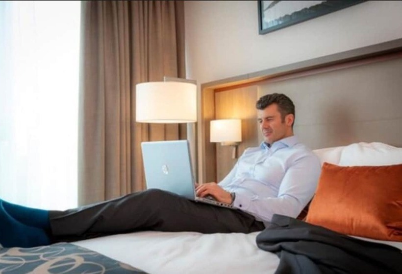 Номер Стандарт, Clayton Hotel Dublin Airport