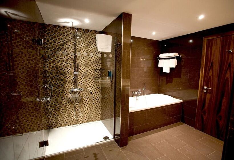Номер Стандарт, Clayton Hotel Dublin Airport