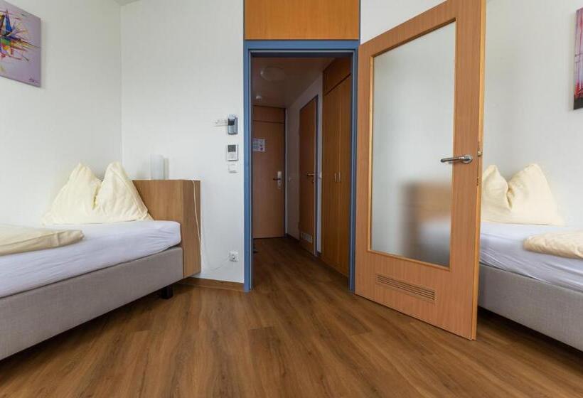 Номер Стандарт, Sommerhaus Linz