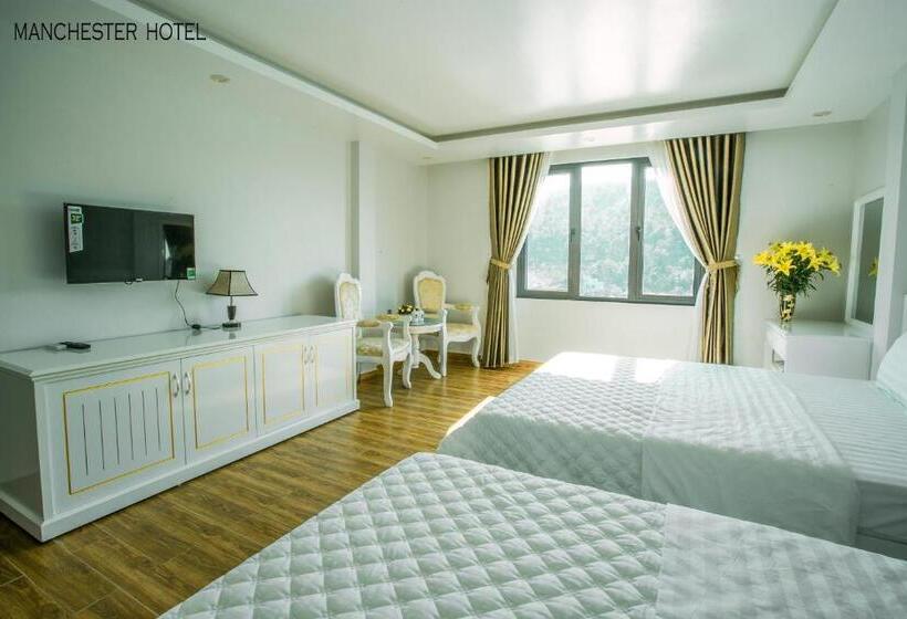 اتاق سه نفره دلوکس با چشم‌انداز دریا, Manchester Hotel Ha Long