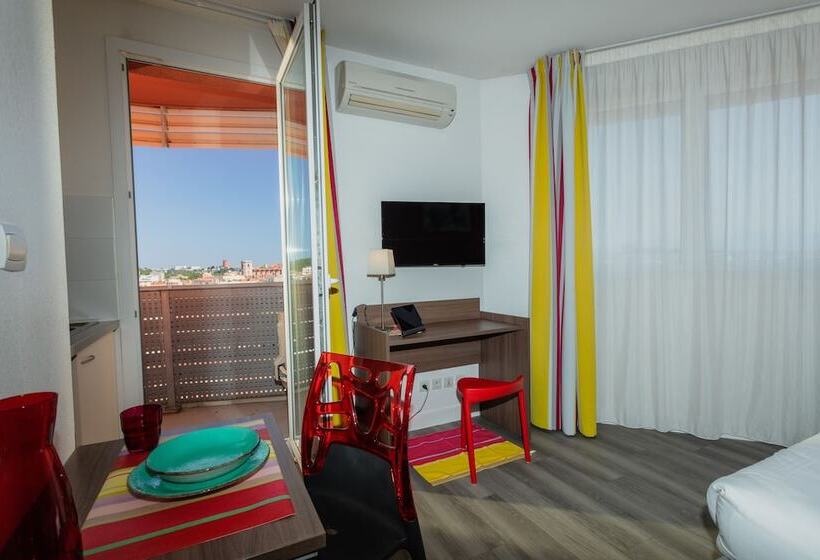 Студио Comfort, Appart Hôtel Mer & Golf City Perpignan Centre