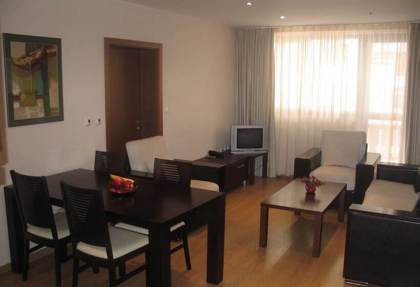 Апартаменты 2 Спальни с Балконом, Aparthotel Winslow Highland