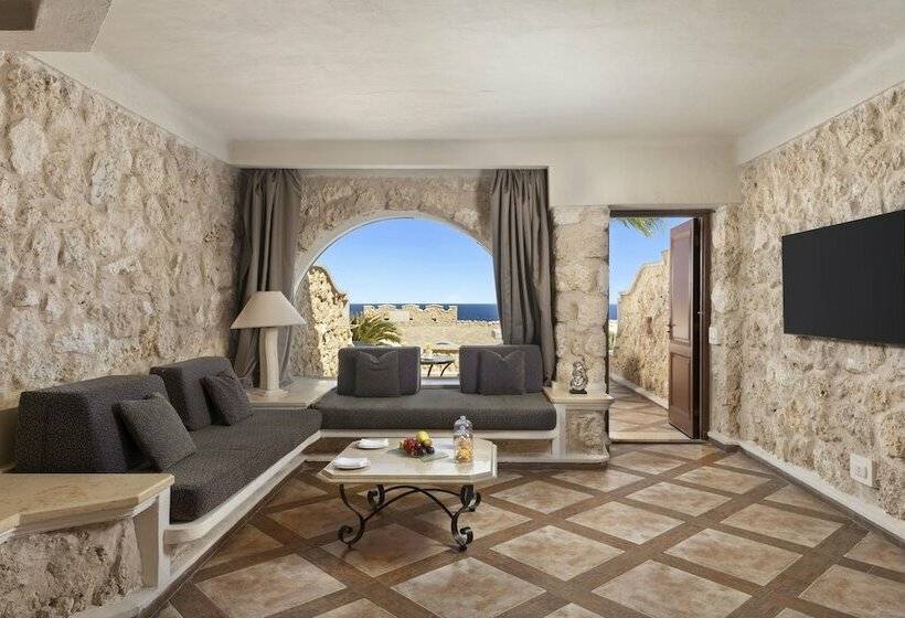 اتاق سه نفره دلوکس با چشم‌انداز دریا, Pickalbatros Citadel Resort Sahl Hasheesh