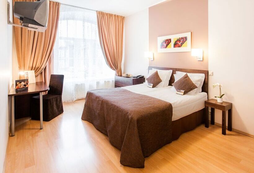 اتاق استاندارد با چشم‌انداز باغ, City Hotel Tallinn By Unique Hotels