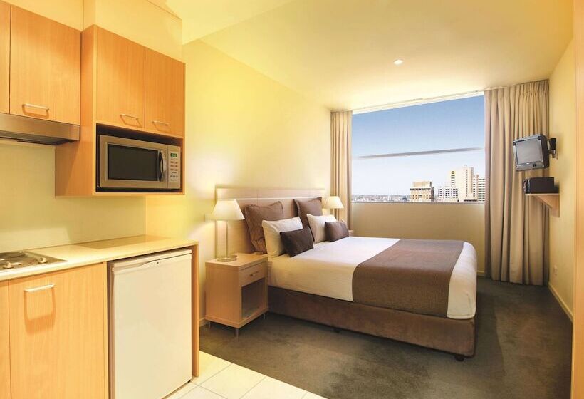 스탠다드 스튜디오, Oaks Melbourne On Lonsdale Suites