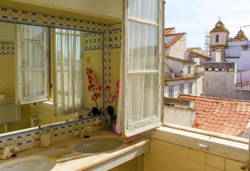 سوییت, Casa De S. Tiago