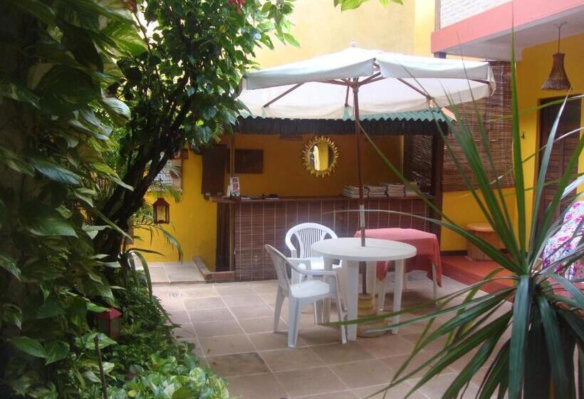 Quarto Triplo Standart, Pousada Caravelas