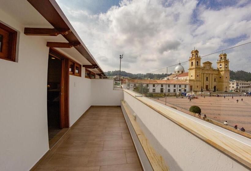 Люкс с Балконом, Boutique San Marcos Chiquinquirá
