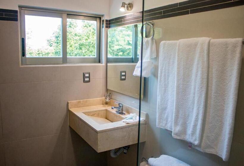 سوییت, La Loma Suites
