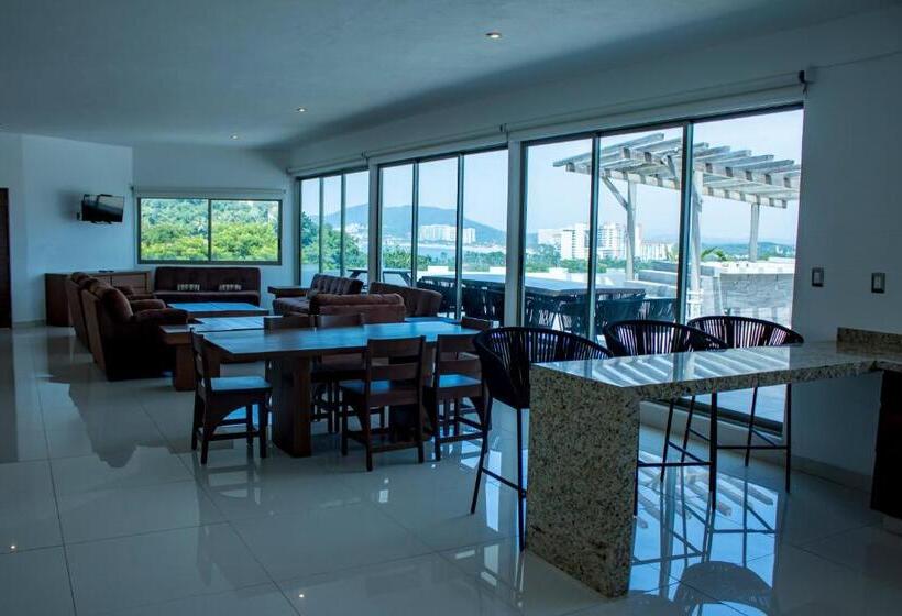 آپارتمان 1 خوابه با تراس, La Loma Suites
