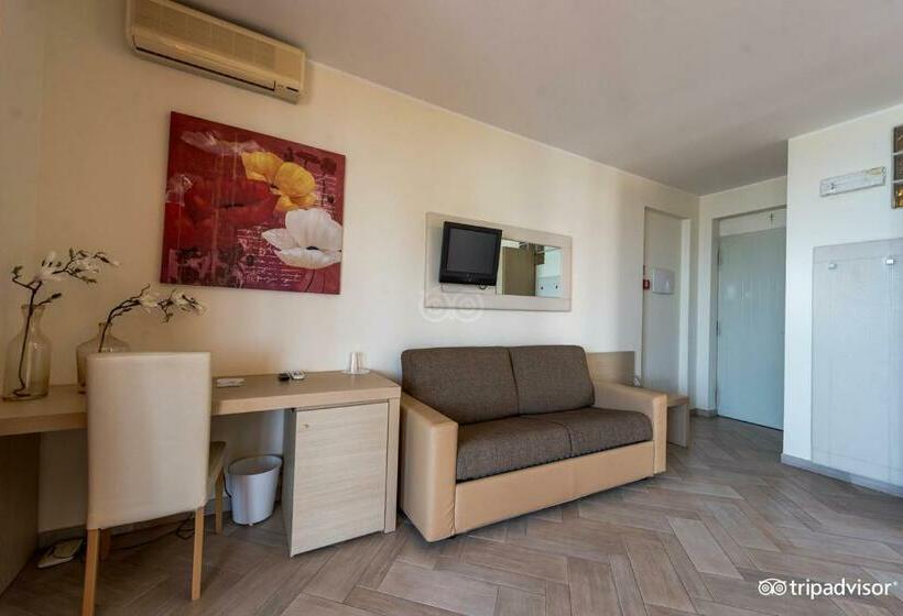Четырехместный Номер Deluxe, Taormina Hotel Calipso