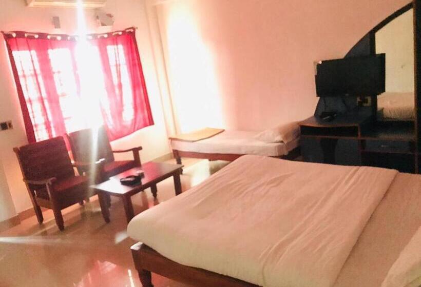 エコノミートリプルルーム, Ice Berg Deluxe Lodge